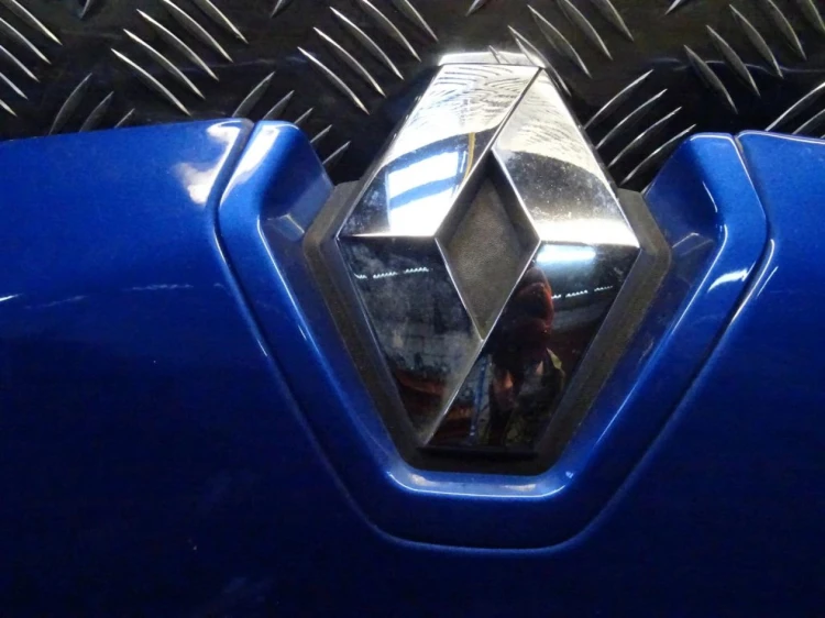 MASKA RENAULT MEGANE III (2008-2013)