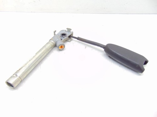 NAPINACZ PASA PRAWY PRZÓD RENAULT SCENIC III (2009-2013) 1.6 16V