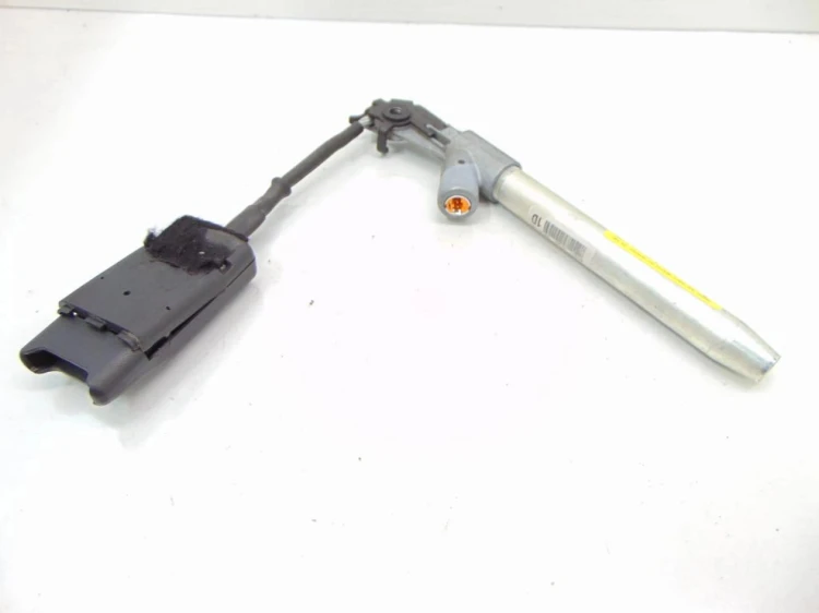 NAPINACZ PASA PRAWY PRZÓD CITROEN C4 PICASSO (2006-2013) 1.6 HDI
