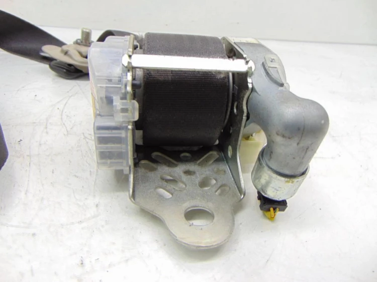PAS BEZPIECZEŃSTWA PRAWY PRZÓD SUBARU B9 Tribeca (2005-2006) 3.0L Boxer