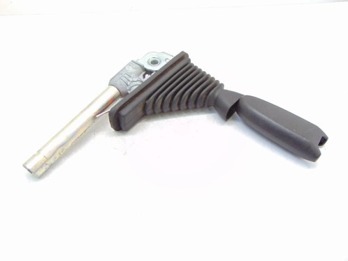 NAPINACZ PASA PRAWY PRZÓD NISSAN QASHQAI (2007-2013) 1.5 DCI