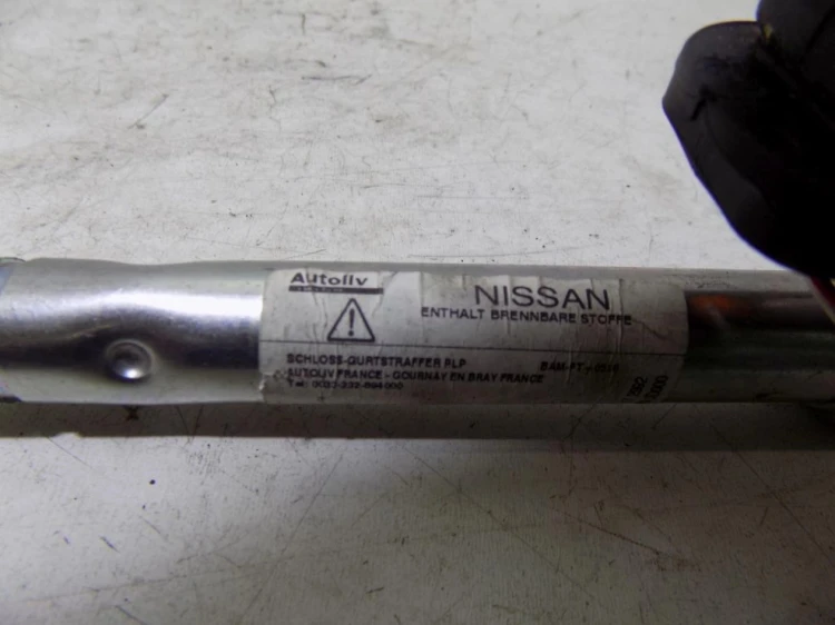 NAPINACZ PASA PRAWY PRZÓD NISSAN QASHQAI (2007-2013)