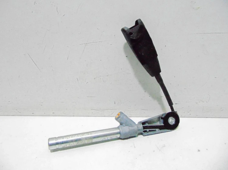 NAPINACZ PASA PRAWY PRZÓD RENAULT ESPACE IV LIFT (2006-2014)