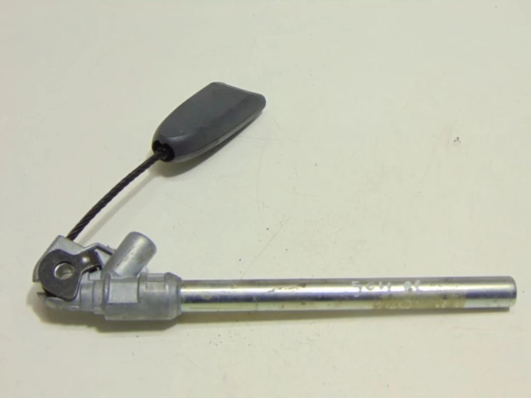 NAPINACZ PASA PRAWY PRZÓD RENAULT SCENIC III (2009-2013) 1.6 16V