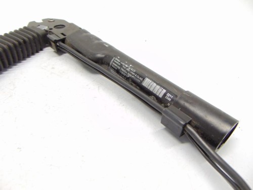 NAPINACZ PASA PRAWY PRZÓD BMW E82 (2007-2011) 33040941