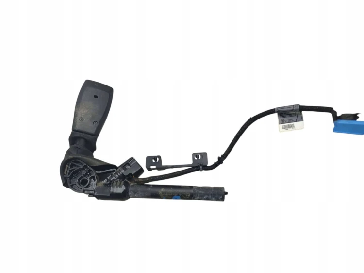 NAPINACZ PASA LEWY PRZÓD VOLVO V70 III LIFT (2011-2013) 2.0 T5 241KM 229679