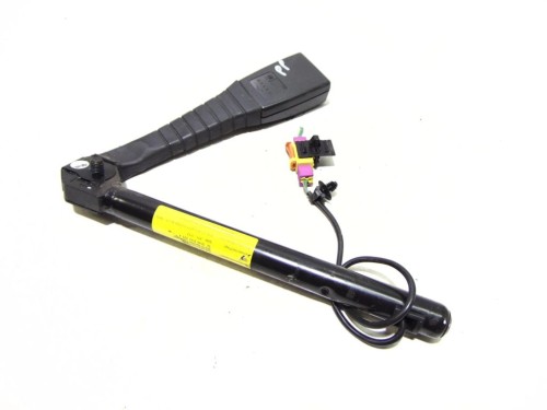NAPINACZ PASA PRAWY PRZÓD OPEL VECTRA C LIFT(2005-2008)