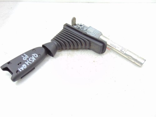 NAPINACZ PASA PRAWY PRZÓD NISSAN QASHQAI (2007-2013) 2.0 DCI