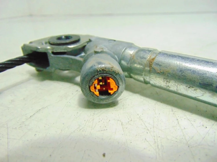 NAPINACZ PASA PRAWY PRZÓD RENAULT SCENIC III (2009-2013) 1.6 16V