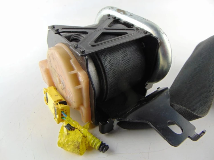 PAS BEZPIECZEŃSTWA PRAWY PRZÓD HONDA CIVIC VIII (2006-2011) 2.2 ICTDI 81450