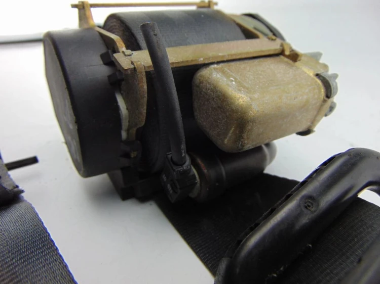 PAS BEZPIECZEŃSTWA PRAWY TYŁ RENAULT LAGUNA II LIFT (2005-2007) 2.0 T