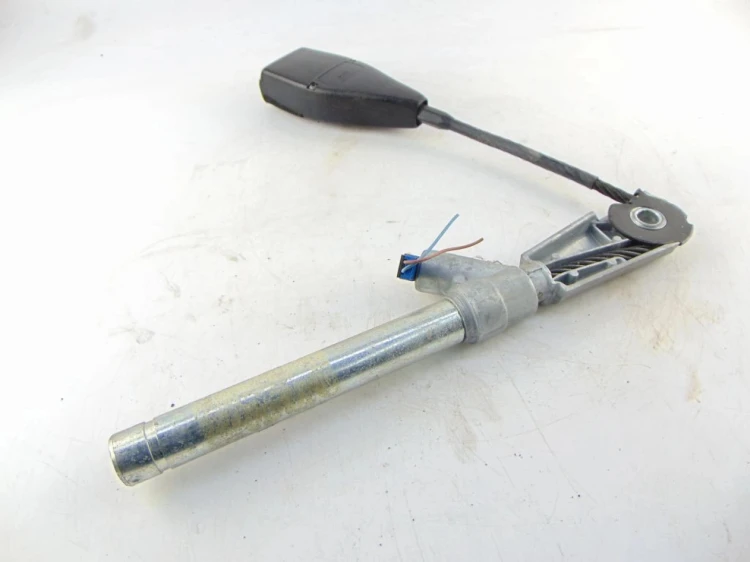 NAPINACZ PASA LEWY PRZÓD RENAULT MEGANE II LIFT (2005-2008) 1.5 DCI