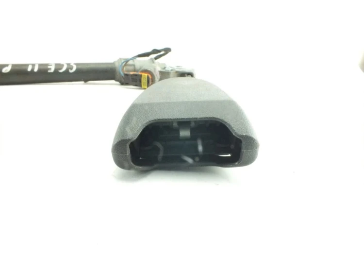 NAPINACZ PASA PRAWY PRZÓD RENAULT SCENIC II LIFT (2006-2009) 1.9 DCI