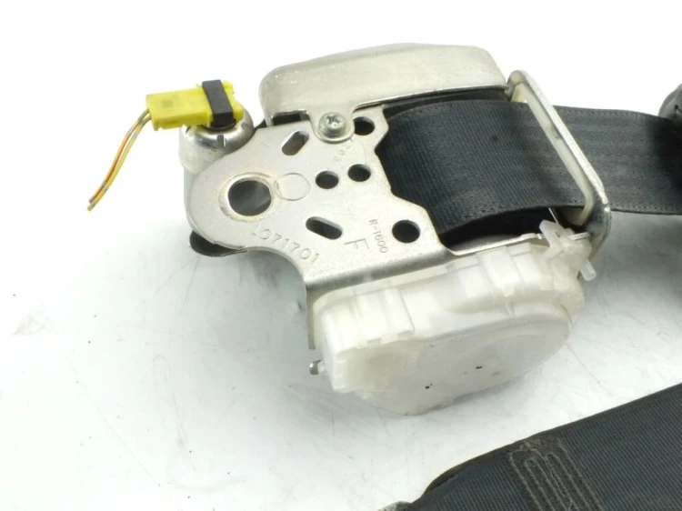 PAS BEZPIECZEŃSTWA PRAWY PRZÓD PEUGEOT 107 (2005-2008) 1.0