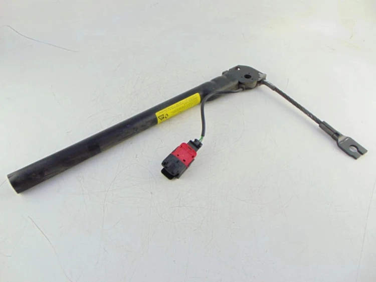 NAPINACZ PASA LEWY PRZÓD RENAULT CLIO III (2005-2009) 1.5 DCI 34049832B