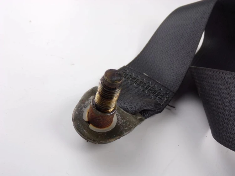 PAS BEZPIECZEŃSTWA PRAWY PRZÓD TOYOTA YARIS I (1999-2005) 1.0 16V