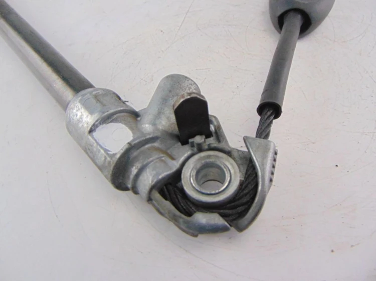 NAPINACZ PASA PRAWY PRZÓD RENAULT MEGANE II (2002-2005) 1.5 DCI