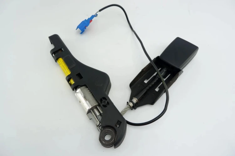 NAPINACZ PASA PRAWY PRZÓD CITROEN C3 I (2002-2005) 1.4 8V