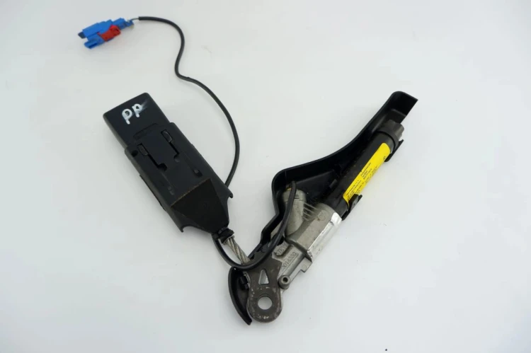 NAPINACZ PASA PRAWY PRZÓD CITROEN C3 I (2002-2005) 1.4 8V