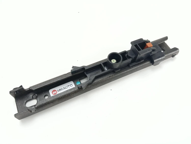 SUWAK REGULACJI PASA PRAWY PRZÓD PEUGEOT 207 (2006-2009) 1.6 VTI 120KM 9652