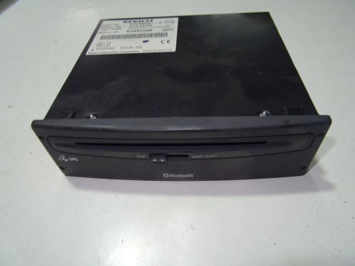 CZYTNIK NAWIGACJI GPS BLUETOOTH RENAULT LAGUNA II LIFT (2005-2007) 82005932