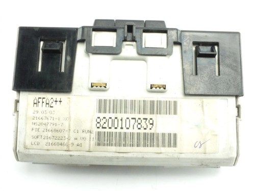 WYŚWIETLACZ RENAULT MEGANE II (2002-2005) 1.6 16V 8200107839