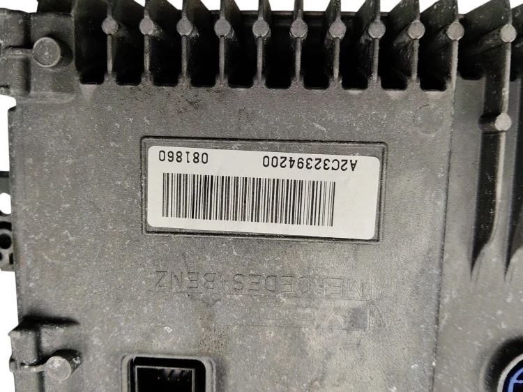 WYŚWIETLACZ MERCEDES E W212 (2009-2012) 2.2 CDI 170KM A2C32394200