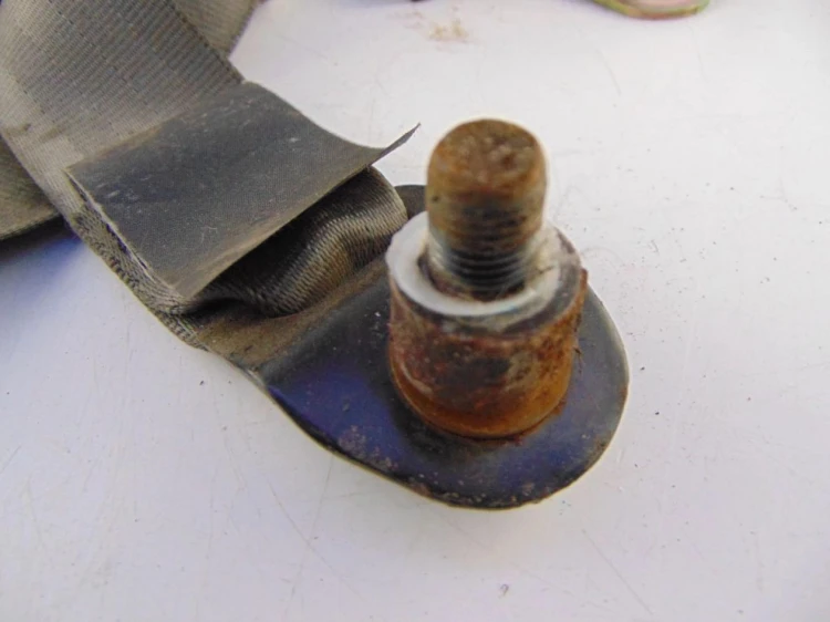 PAS BEZPIECZEŃSTWA PRAWY PRZÓD DAEWOO TACUMA 1.6 16V