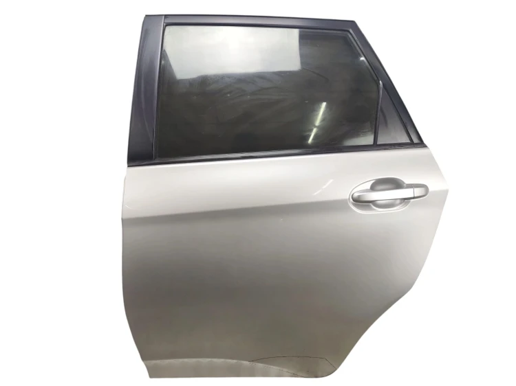 DRZWI LEWY TYŁ TOYOTA VERSO-S (2011-2013) 1.4 D4D 90KM