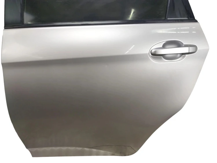 DRZWI LEWY TYŁ TOYOTA VERSO-S (2011-2013) 1.4 D4D 90KM