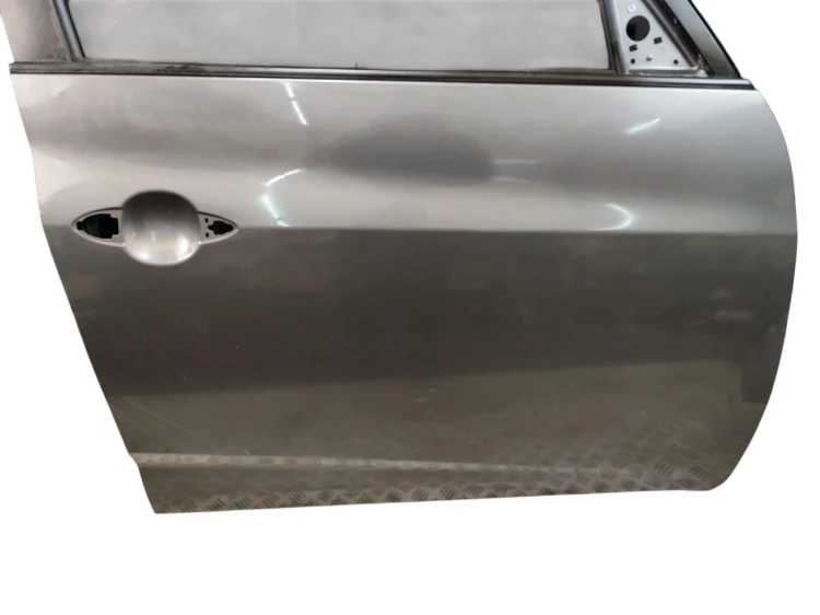 DRZWI PRAWY PRZÓD KIA VENGA (2009-2014) 1.4 CRDI 90KM
