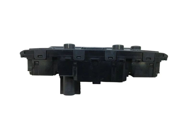 PANEL KLIMATYZACJI VOLVO S80 I LIFT (2004-2006) 2.4 D5 163KM 8691875