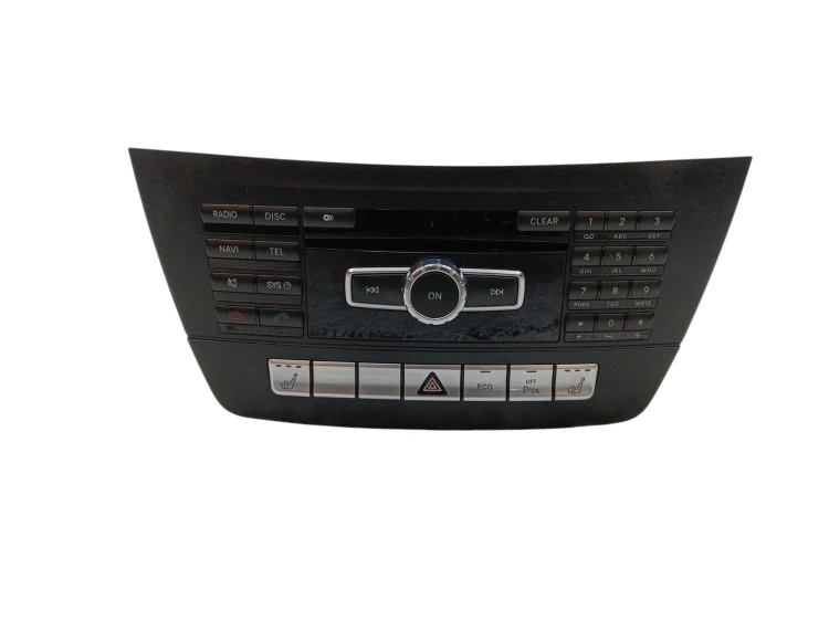 RADIO MERCEDES C W204 LIFT (2011-2014) 1.6 CGI 156KM A2049009510