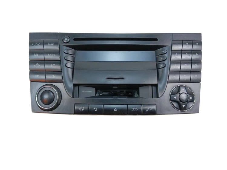 RADIO MERCEDES E W211 (2002-2006) 2.2 CDI 150KM A2118201079