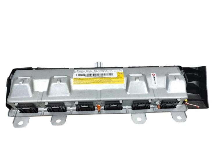 PODUSZKA KOLANOWA MERCEDES A W176 (2012-2015) 1.6 CGI 122KM A1768600302