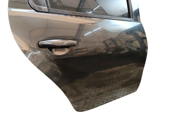 DRZWI PRAWY TYŁ DACIA DUSTER I (2010-2013) 1.6 16V 105KM