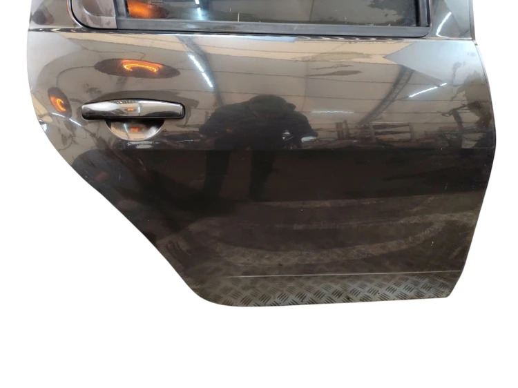 DRZWI PRAWY TYŁ DACIA DUSTER I (2010-2013) 1.6 16V 105KM