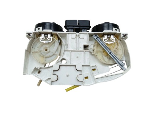 PANEL KLIMATYZACJI VOLKSWAGEN NEW BEETLE (1998-2005) 2.0 8V 115KM 1J0820045