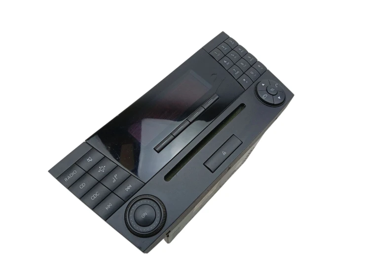 RADIO MERCEDES E W211 (2002-2006) 1.8 KOMPRESSOR 163KM A2118209789