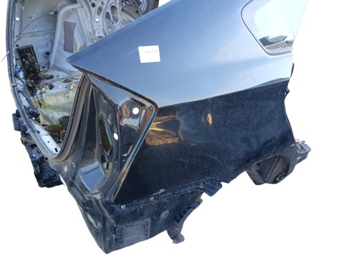 BŁOTNIK PRAWY TYŁ TOYOTA PRIUS III (2009-2011) 1.8 HYBRID 136KM