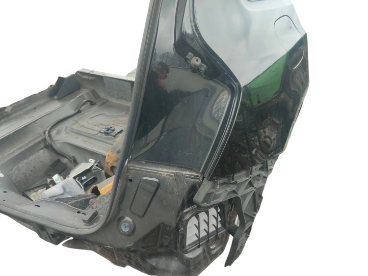 BŁOTNIK PRAWY TYŁ AUDI Q5 8R (2008-2012) 2.0 TDI 170KM