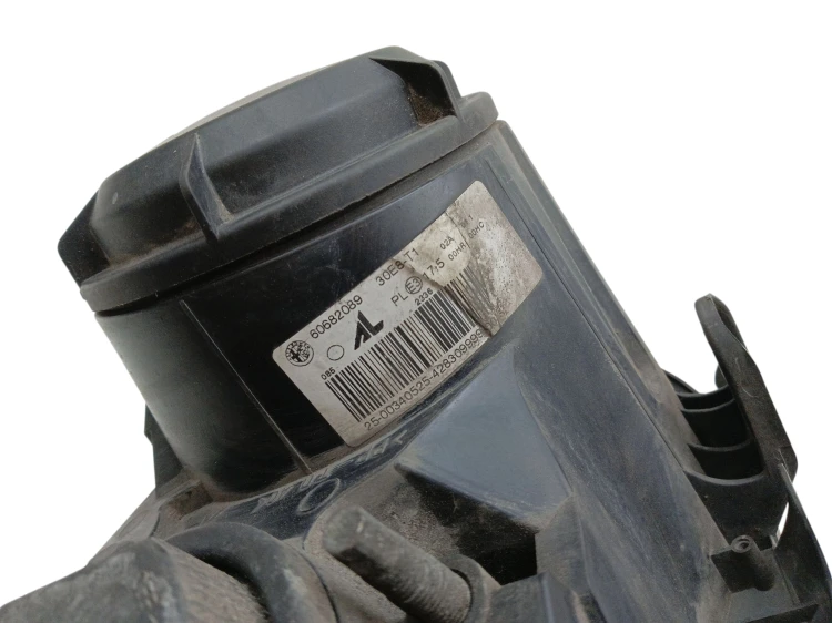 LAMPA LEWY PRZÓD ALFA ROMEO 159 (2005-2011) 1.9 JTDm 16V 150KM 60682089