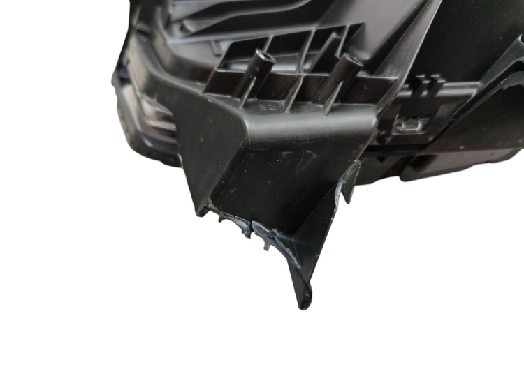 LAMPA PRAWY PRZÓD JEEP AVENGER (2022-) 54 kWh 156KM 52218718