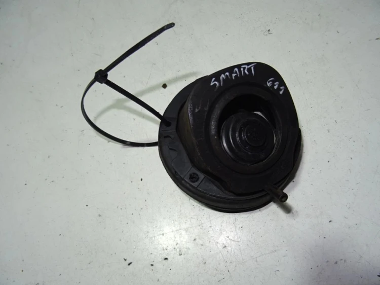 KLAPKA WLEWU PALIWA SMART FORTWO