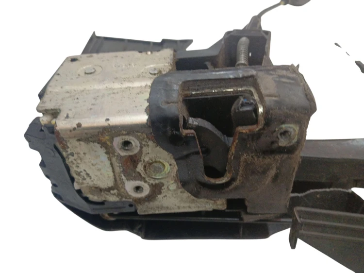 ZAMEK DRZWI PRAWY PRZÓD FORD FUSION LIFT (2005-2012) 1.4 TDCI 68KM 2N11N219