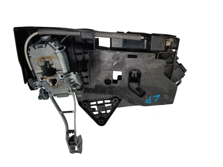 ZAMEK DRZWI LEWY PRZÓD VOLVO XC60 I (2008-2013) 2.4 D5 175KM