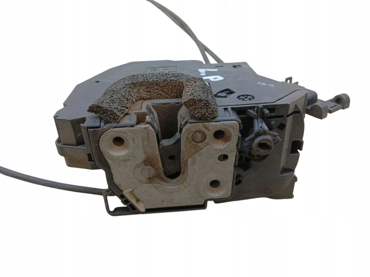 ZAMEK DRZWI PRZESUWNYCH LEWY 6 PIN TRAFIC III VIVARO B TALENTO 825037886R
