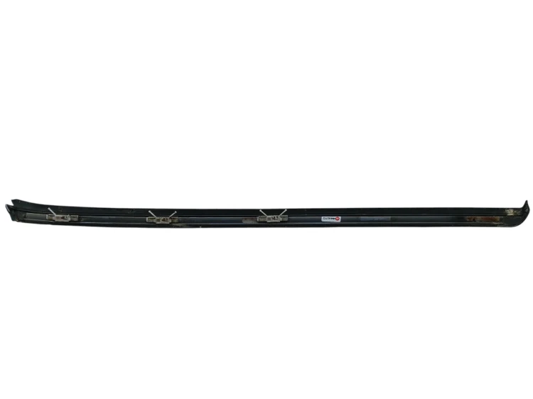 LISTWA SZYBY CZOŁOWEJ PRAWA VOLVO XC60 I (2008-2013) 2.0 D3 163KM 30784798
