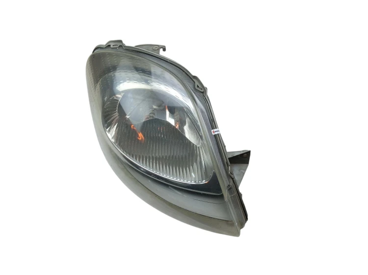 LAMPA PRAWY PRZÓD OPEL VIVARO A (2001-2006) 1.9 CDTI 100KM 91165720