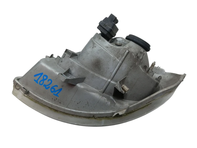 LAMPA PRAWY PRZÓD OPEL VIVARO A (2001-2006) 1.9 CDTI 100KM 91165720